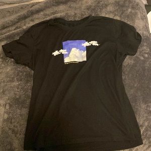 Size M men’s shirt